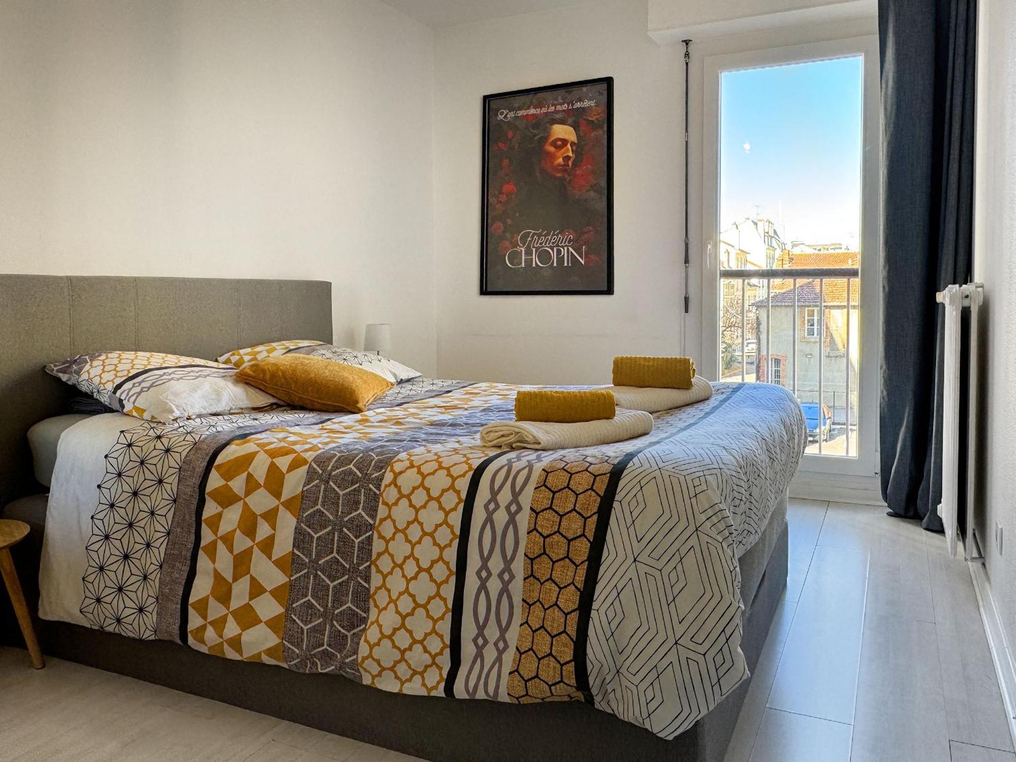 Appartement Chopin Au Coeur De Nancy Bagian luar foto